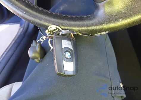 2011 BMW 328I from USA, damaged, VIN WBAPH7C5XBA801780